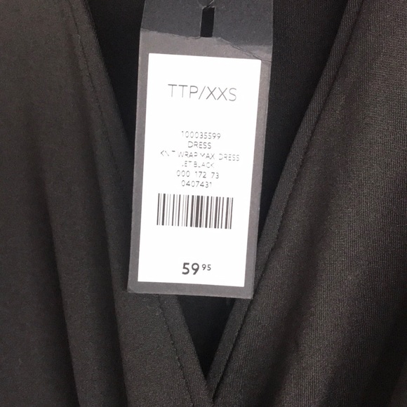 Wrap dress - Picture 2 of 3